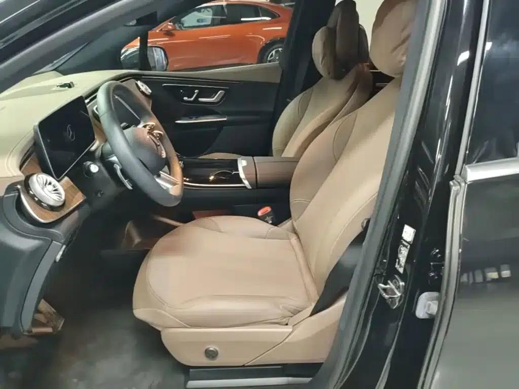 Mercedes-Benz EQE SUV 2024 500 4MATIC — миниатюра 15