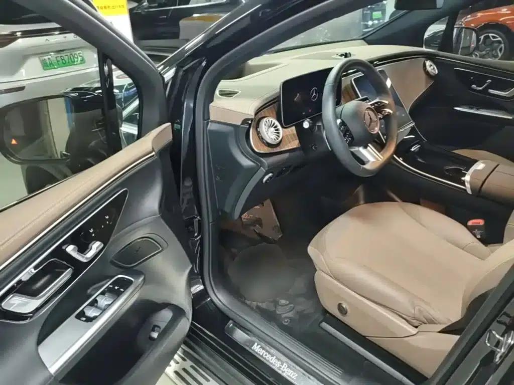 Mercedes-Benz EQE SUV 2024 500 4MATIC — миниатюра 16