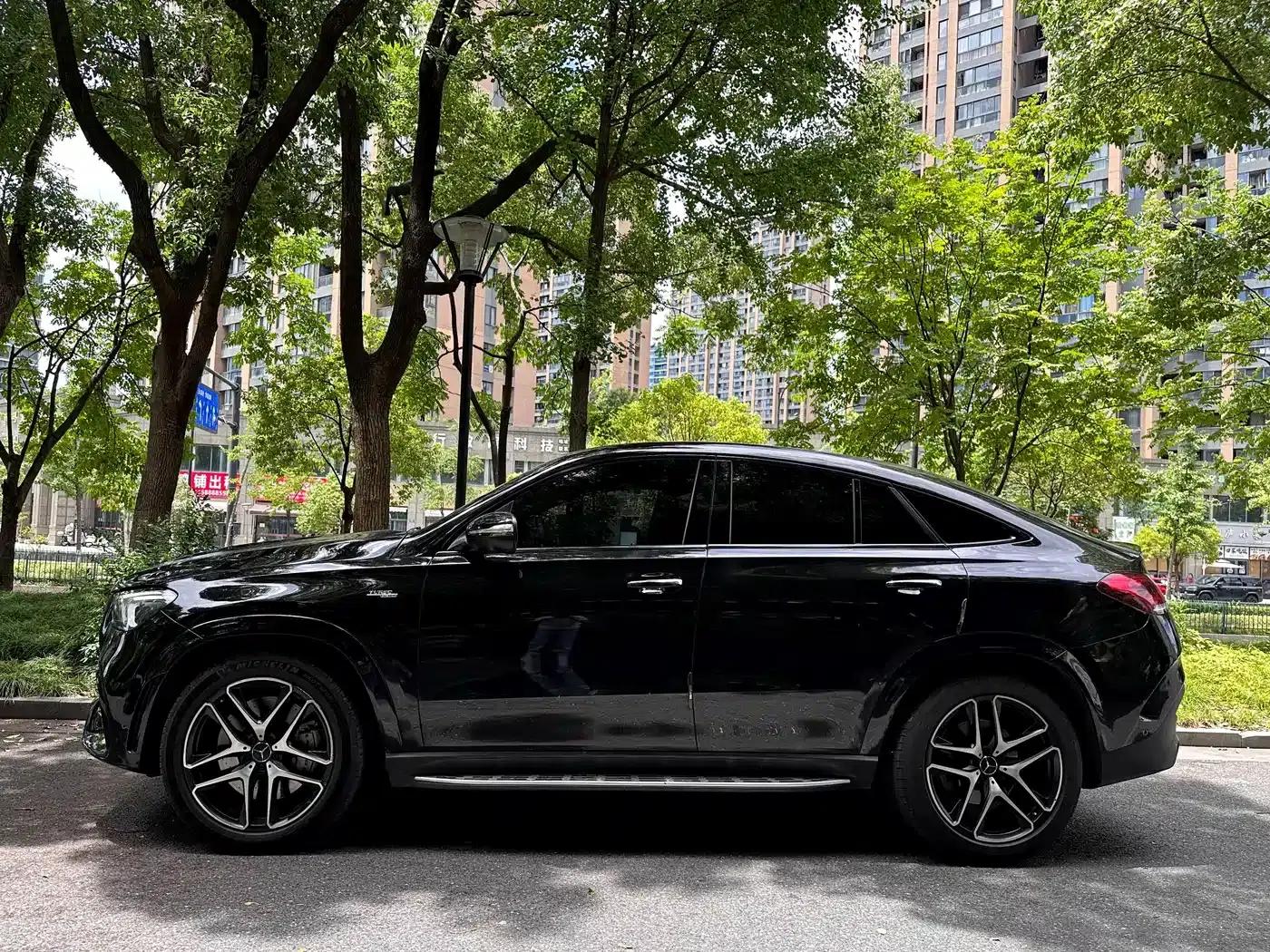 Mercedes-Benz GLE Coupe AMG 2020 Model AMG GLE 53 4MATIC+ Coupe SUV — миниатюра 3