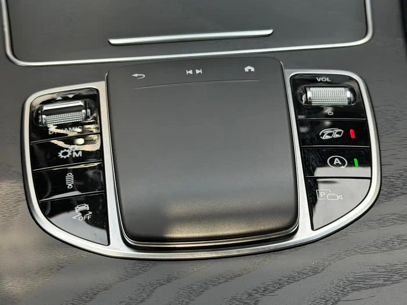 Mercedes-Benz GLC Coupe AMG 2022 AMG GLC 43 4MATIC Coupe SUV — миниатюра 11