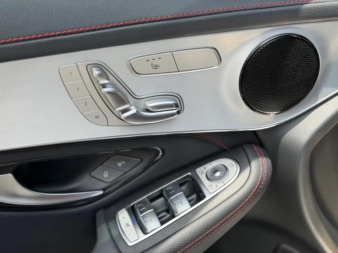 Mercedes-Benz GLC Coupe AMG 2022 AMG GLC 43 4MATIC Coupe SUV — миниатюра 14