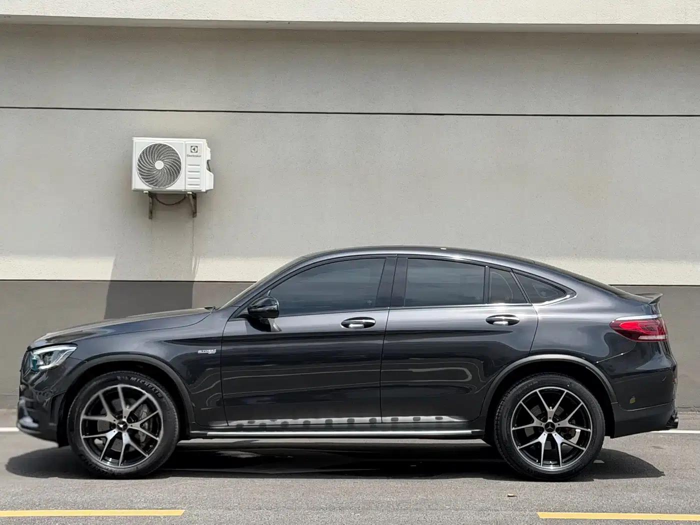 Mercedes-Benz GLC Coupe AMG 2022 AMG GLC 43 4MATIC Coupe SUV — миниатюра 3