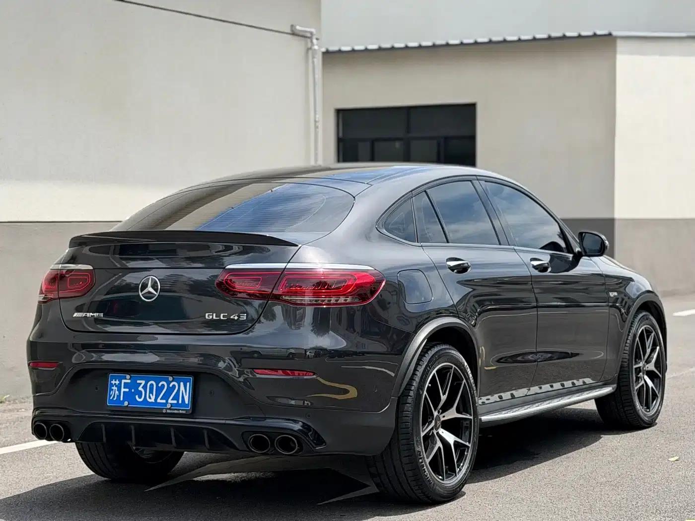 Mercedes-Benz GLC Coupe AMG 2022 AMG GLC 43 4MATIC Coupe SUV — миниатюра 5