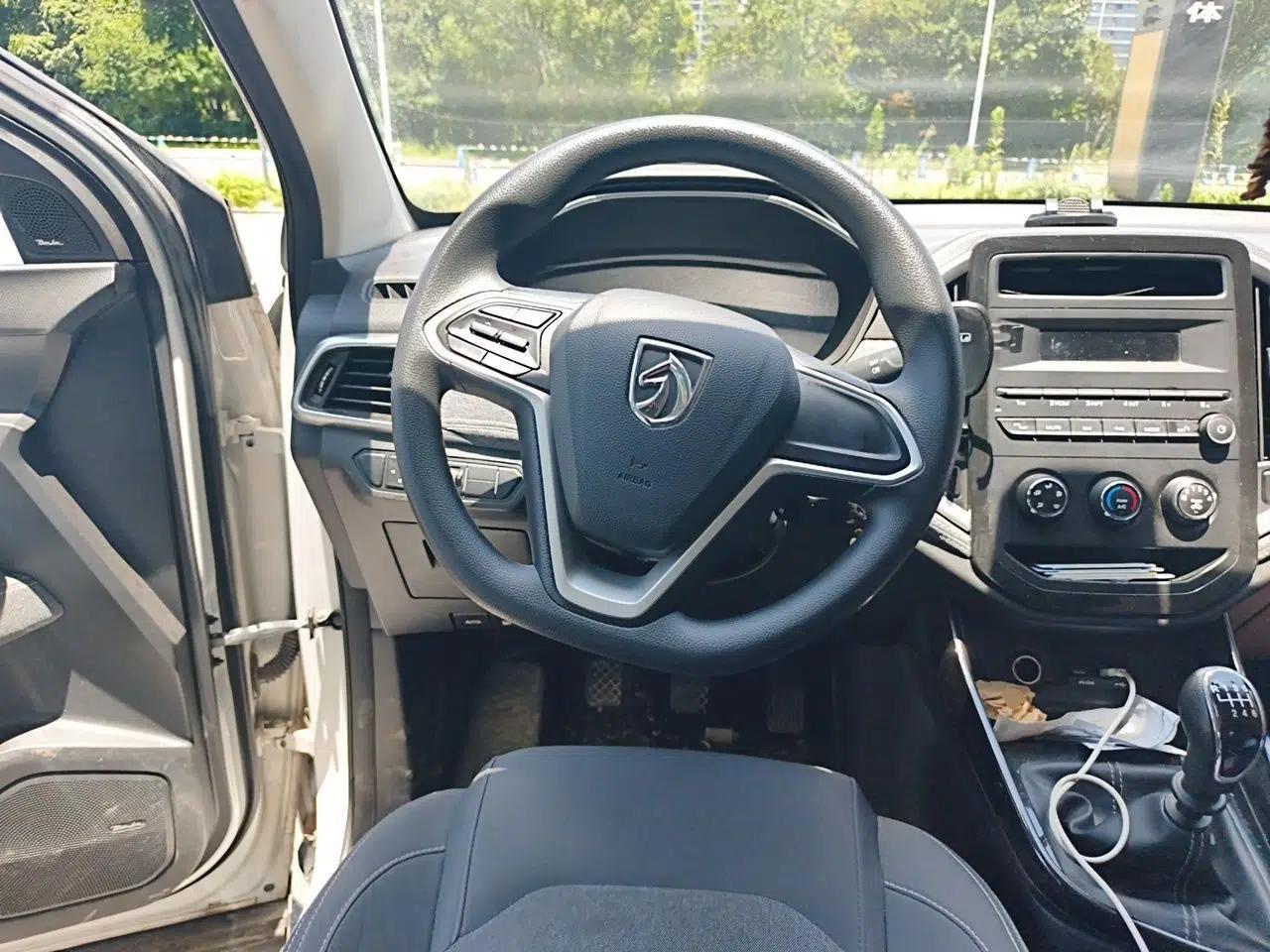Baojun 530 2020 1.5T Manual Comfort Version 6 Seats — миниатюра 10