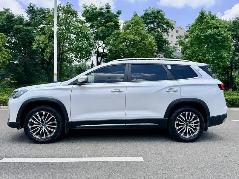Jetour X90 PLUS 2022 1.5T Manual Deluxe Edition — миниатюра 4
