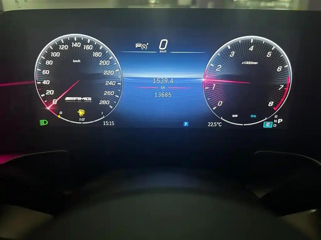 2024 Mercedes-Benz GLB AMG 35 4MATIC — миниатюра 14