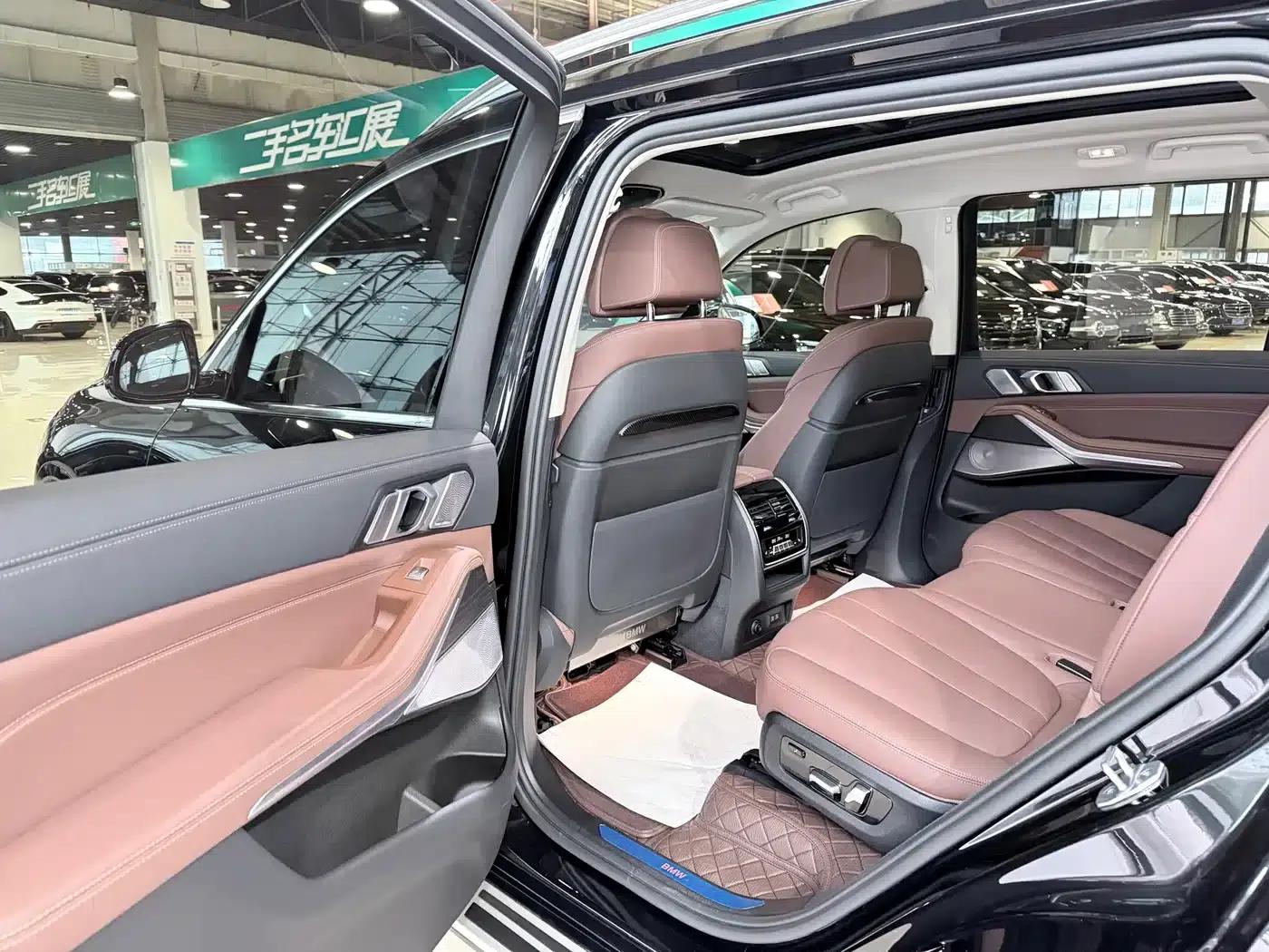 BMW X7 2020 xDrive40i Leading Luxury Package — миниатюра 12