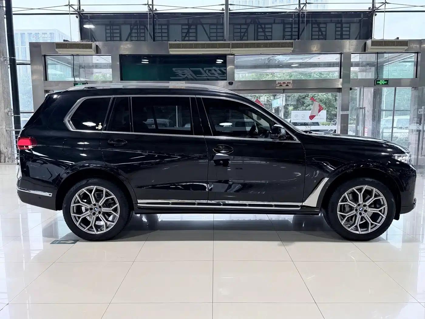 BMW X7 2020 xDrive40i Leading Luxury Package — миниатюра 23