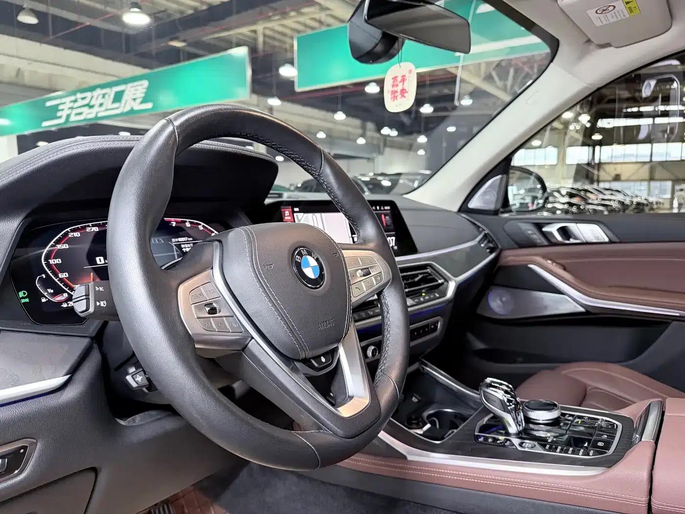 BMW X7 2020 xDrive40i Leading Luxury Package — миниатюра 9