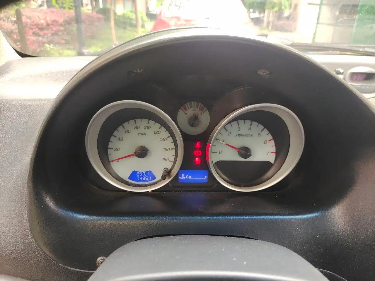 Baojun Lechi 2012 Revised Version 1.2L Manual Sports Edition Superior Type — миниатюра 11