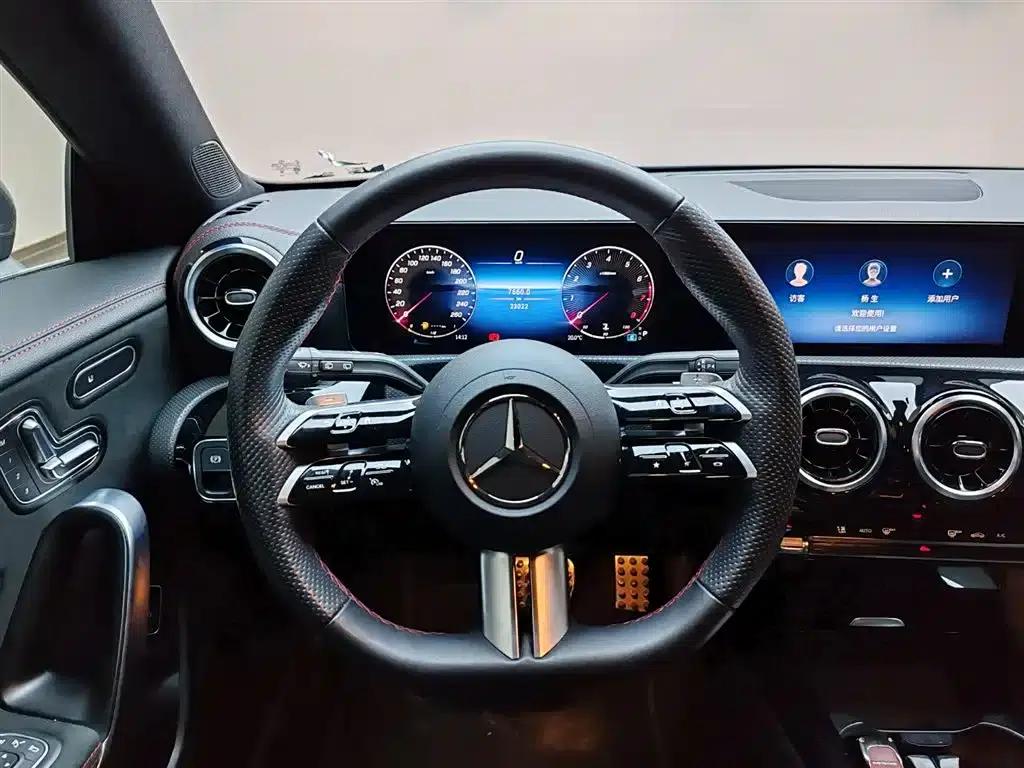 Imported Mercedes-Benz CLA 2025 CLA 200 Shooting Brake — миниатюра 13