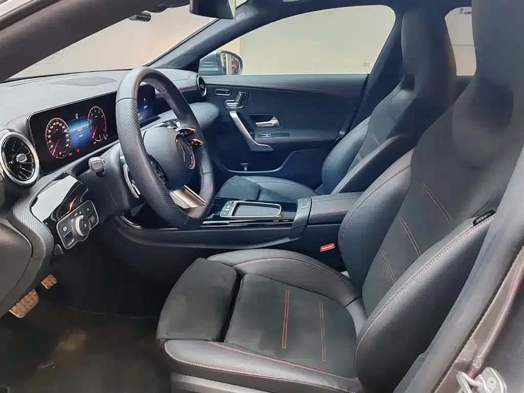 Imported Mercedes-Benz CLA 2025 CLA 200 Shooting Brake — миниатюра 8