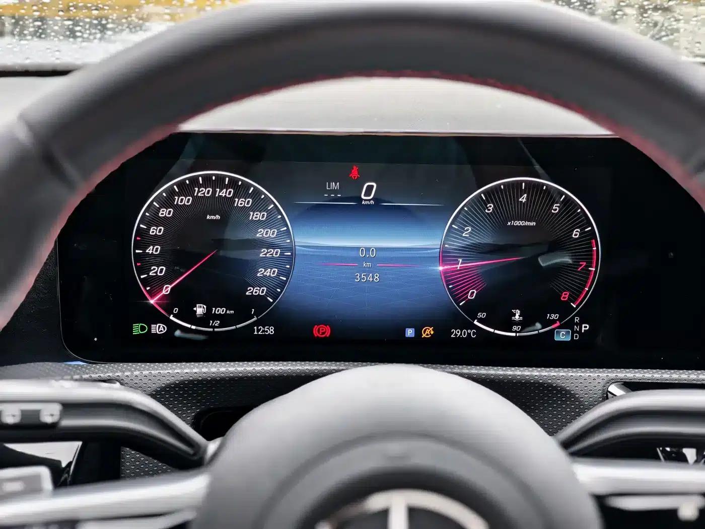 Imported Mercedes-Benz CLA 2025 CLA 200 Shooting Brake — миниатюра 5