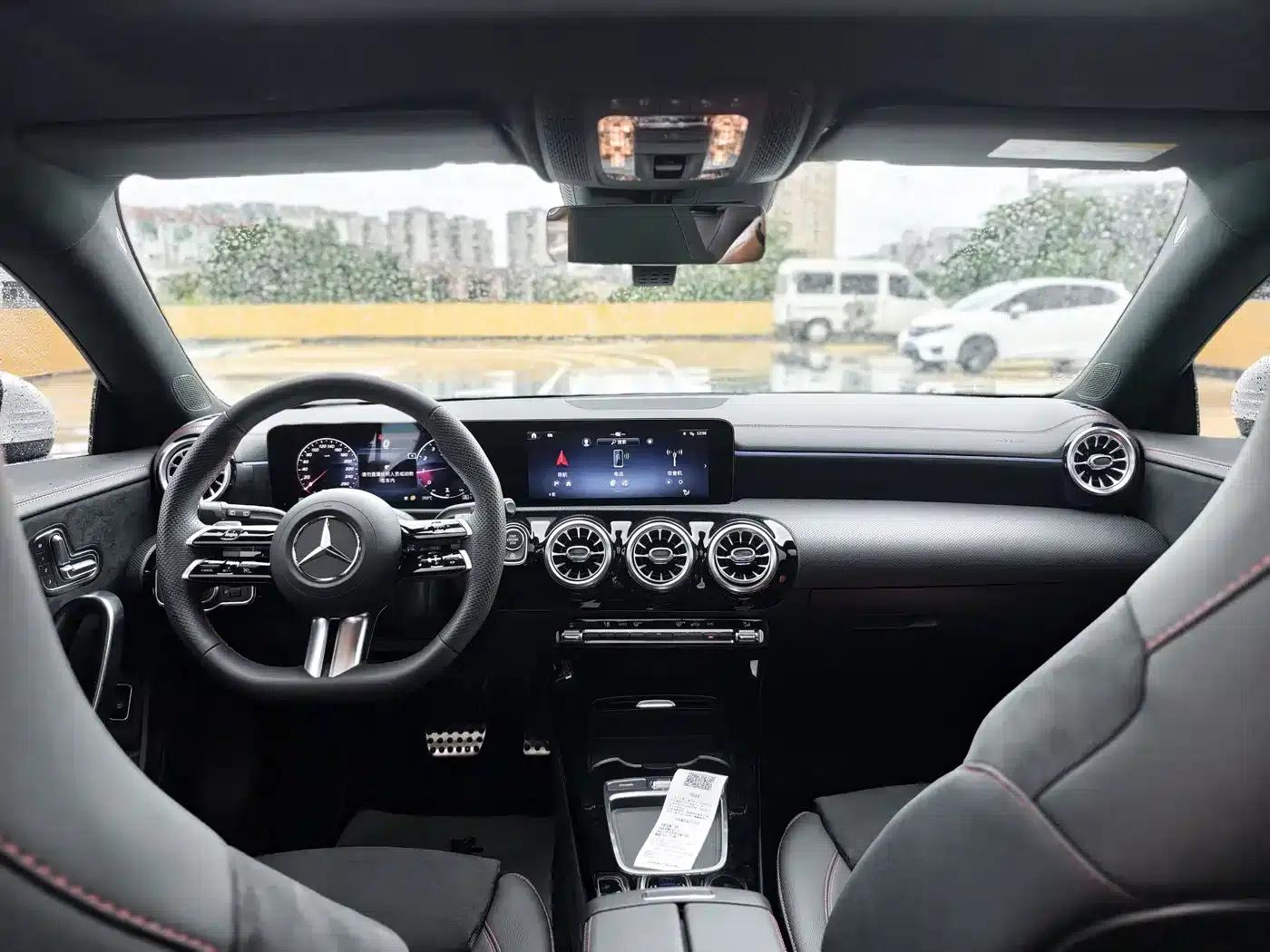 Imported Mercedes-Benz CLA 2025 CLA 200 Shooting Brake — миниатюра 7