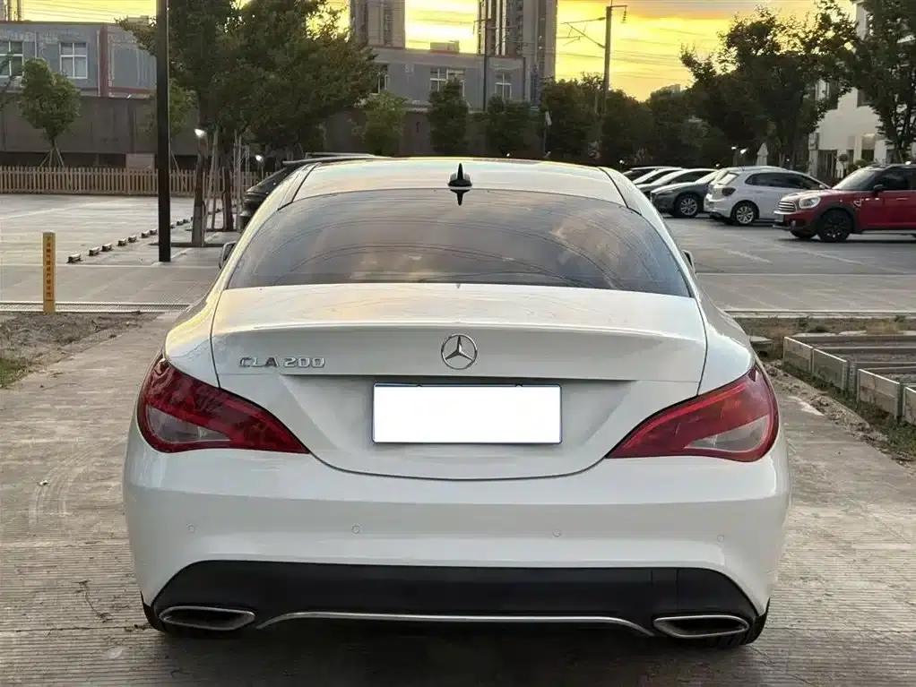Imported Mercedes-Benz CLA 2017 CLA 200 Dynamic — миниатюра 11