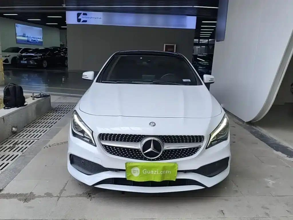 Imported Mercedes-Benz CLA 2016 Facelift CLA 200 Fashion Model — миниатюра 3