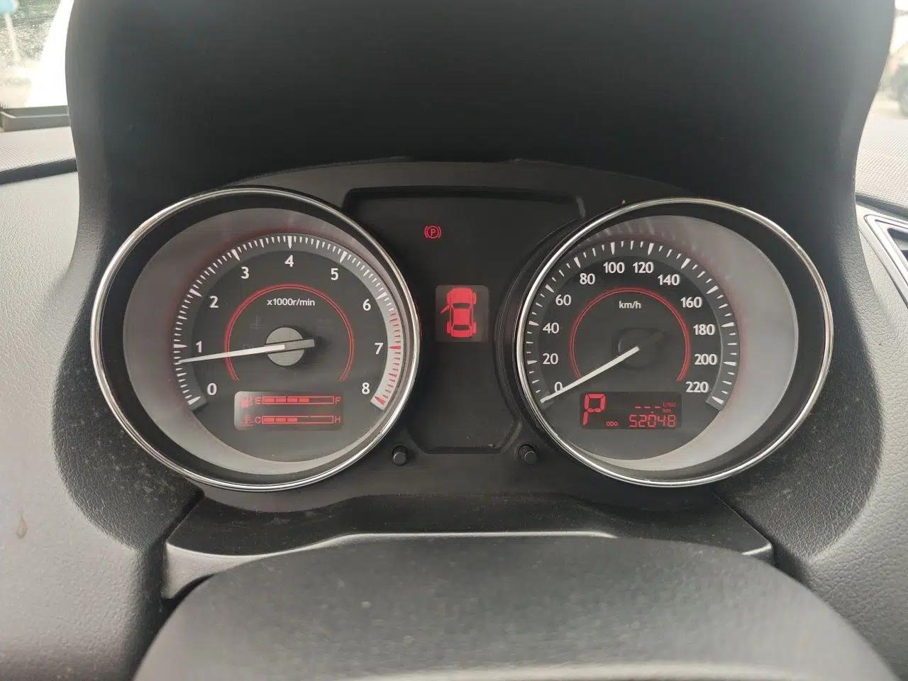 Bestune B50 2013 1.6L automatic luxury version — миниатюра 11