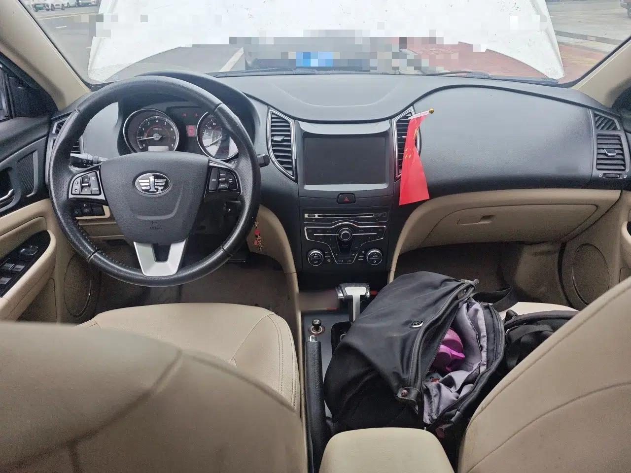 Bestune B50 2013 1.6L automatic luxury version — миниатюра 9