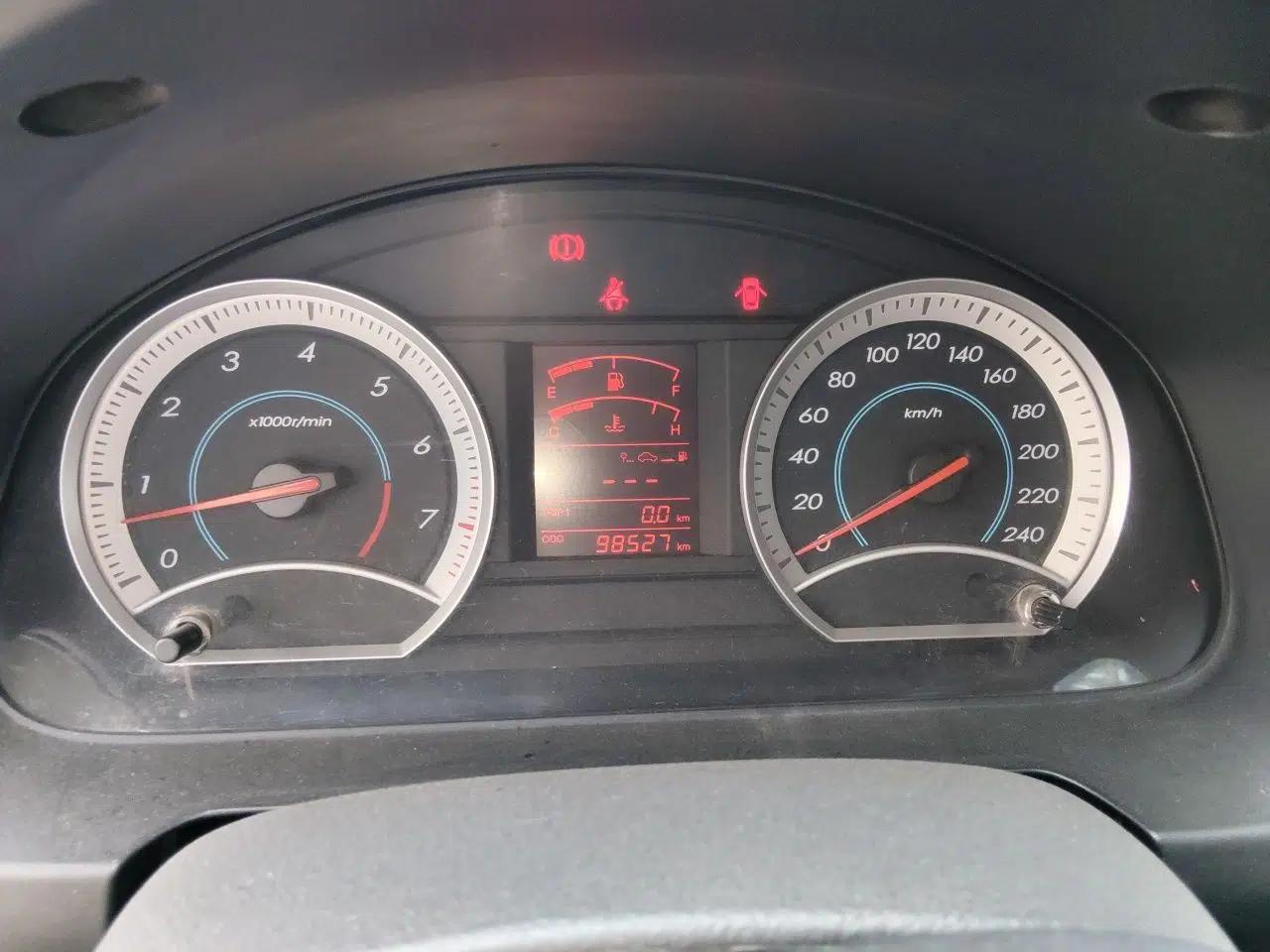 Bestune B50 2012 1.6L Manual Prestige Edition — миниатюра 11