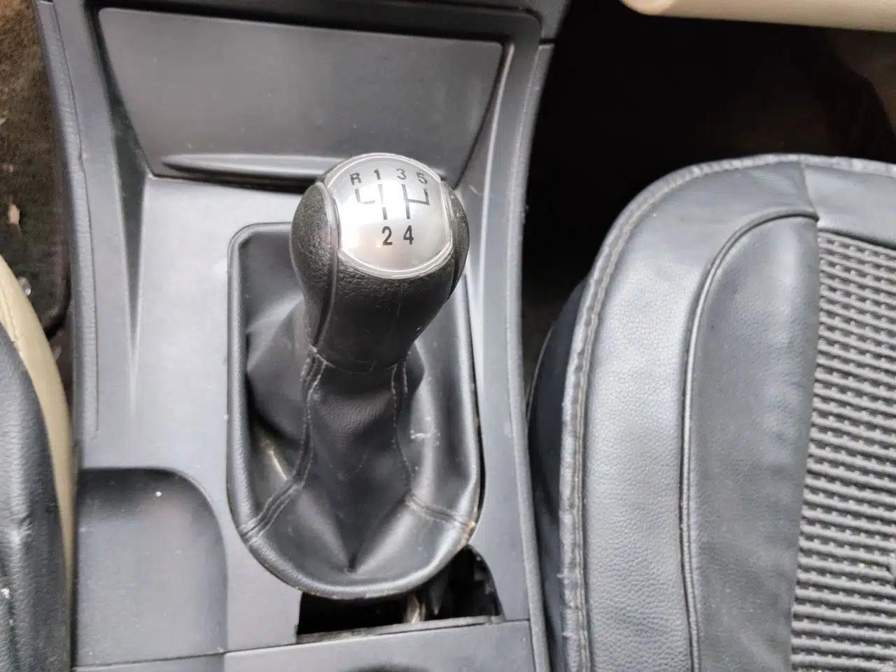 Bestune B50 2012 1.6L Manual Prestige Edition — миниатюра 14