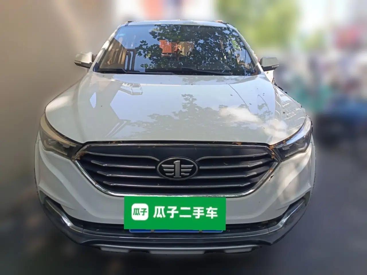 Bestune X40 2019 1.6L Manual Luxury Edition China VI — миниатюра 2