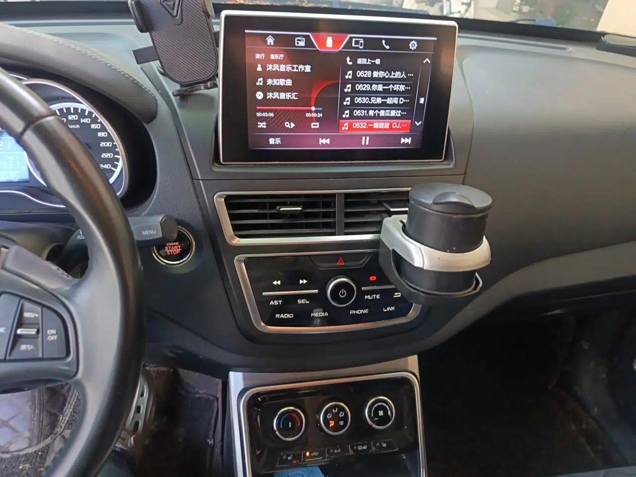 Bestune X40 2019 1.6L Manual Luxury Edition China VI — миниатюра 13