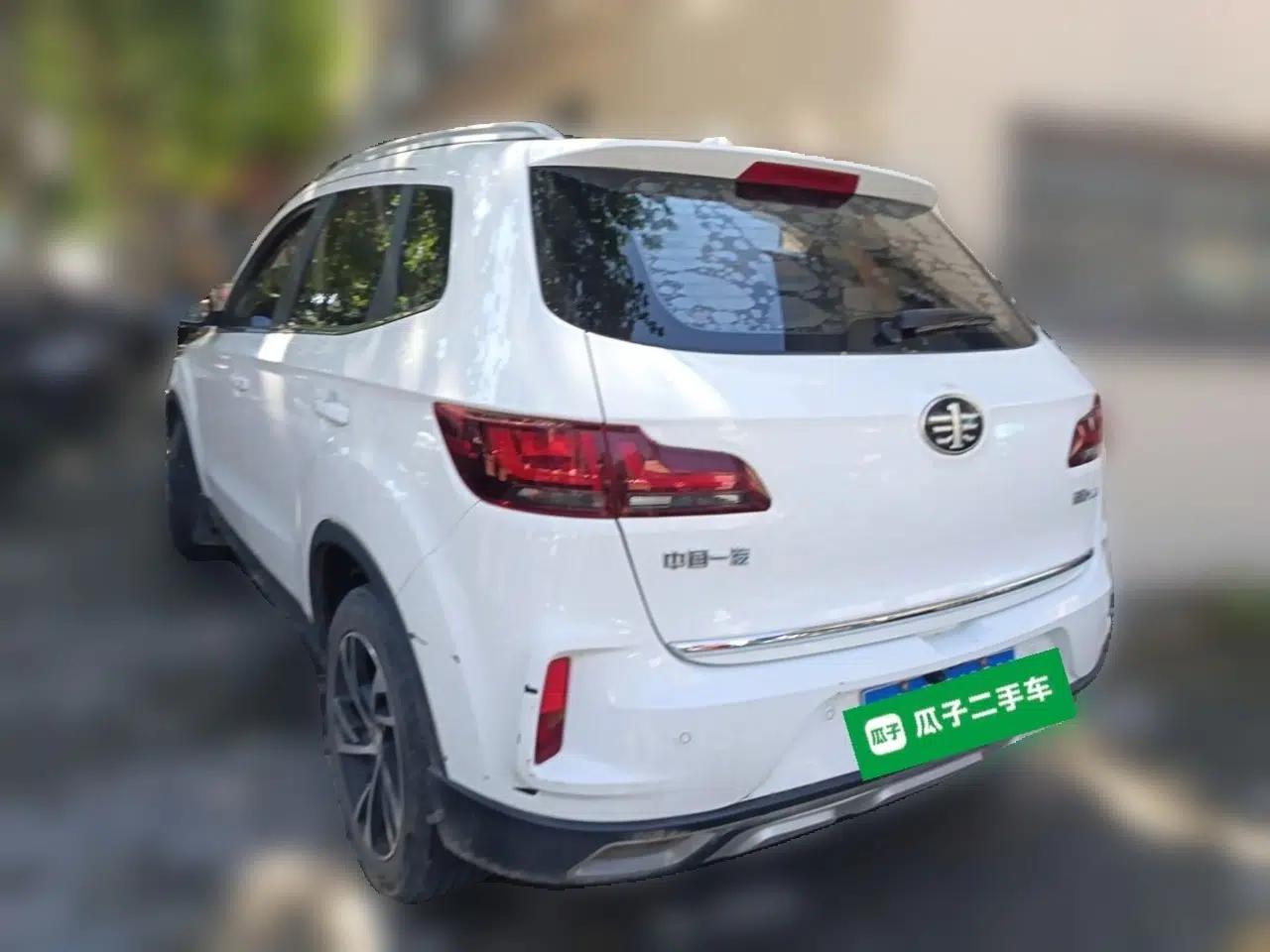 Bestune X40 2019 1.6L Manual Luxury Edition China VI — миниатюра 4