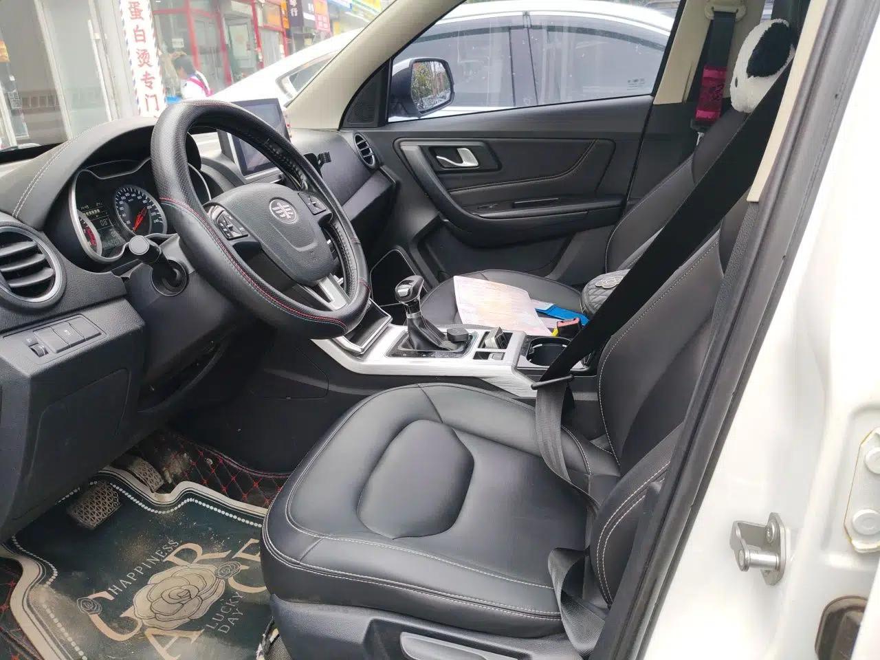 Bestune X40 2019 1.6L Automatic Luxury Version China V Emission Standard — миниатюра 15