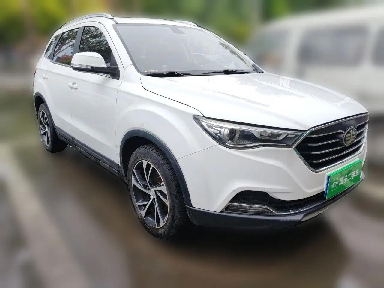 Bestune X40 2019 1.6L Automatic Luxury Version China V Emission Standard — миниатюра 3