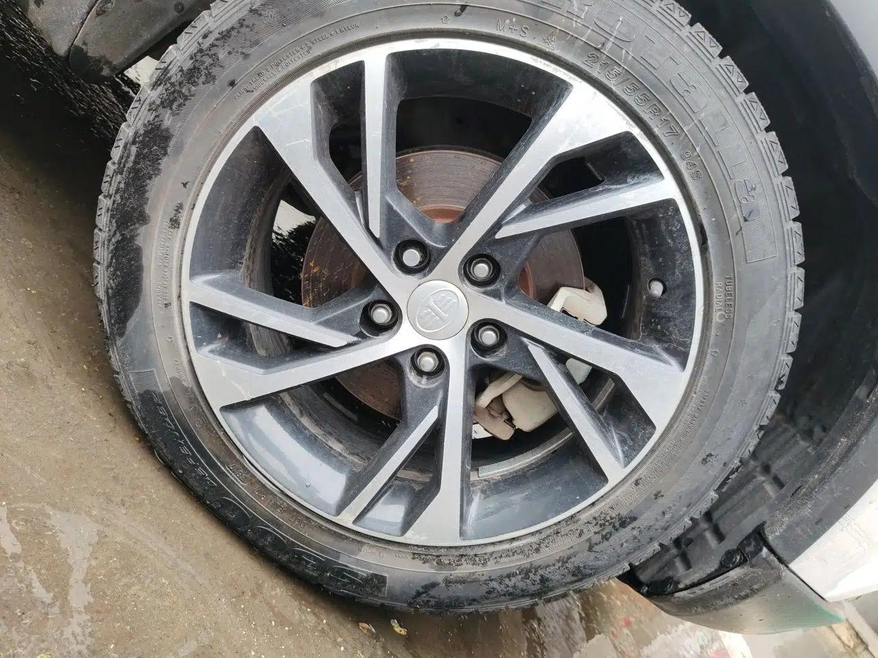 Bestune X40 2019 1.6L Automatic Luxury Version China V Emission Standard — миниатюра 8