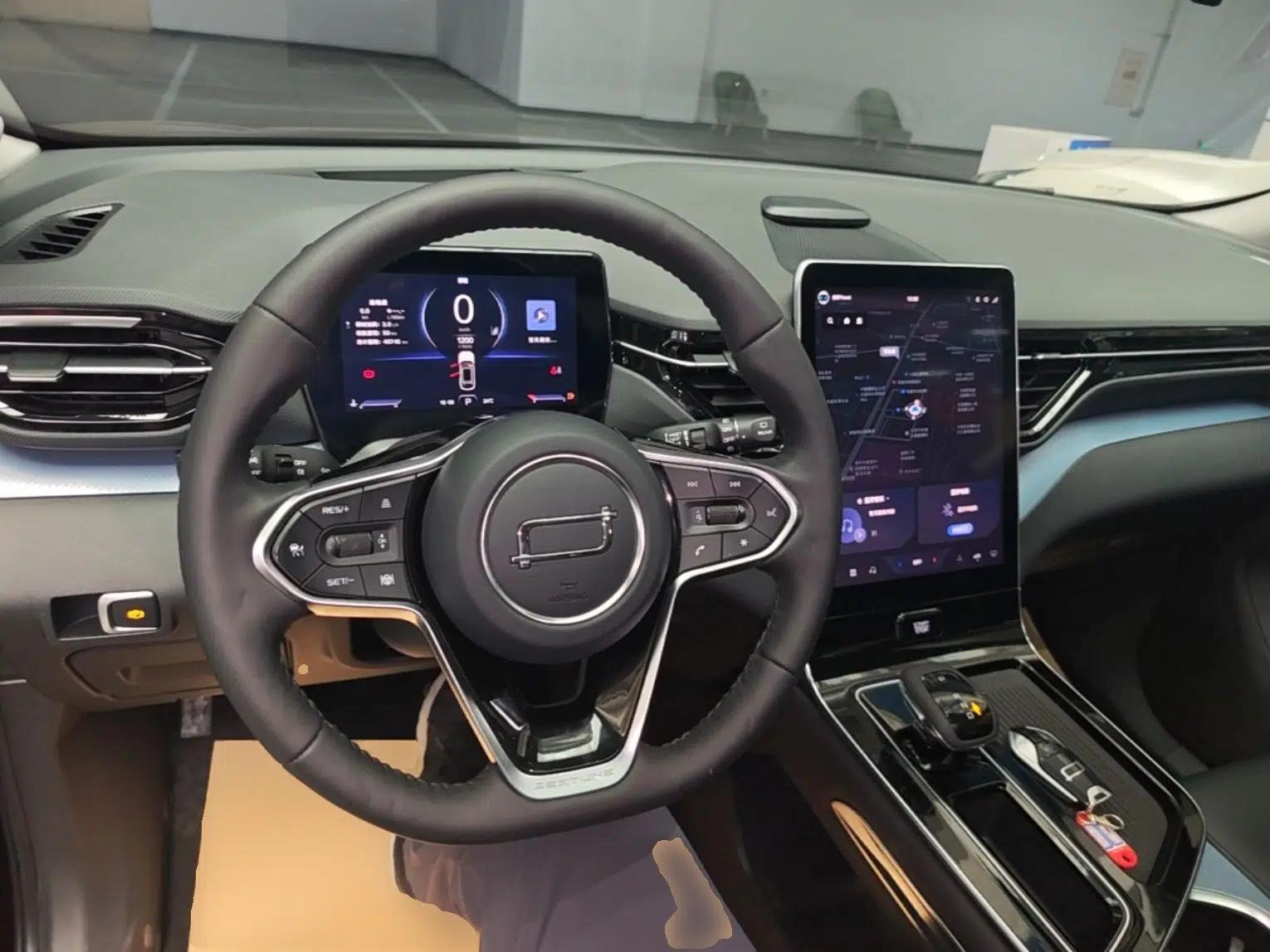 Bestune T90 2023 1.5T DCT Automatic Prestige Edition — миниатюра 12