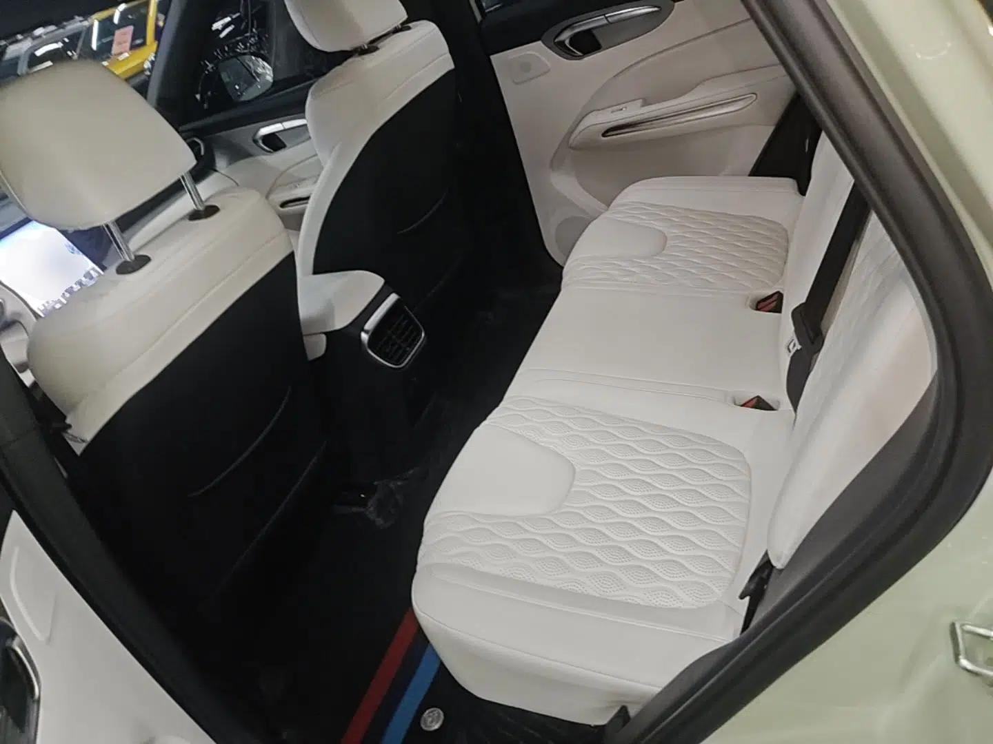 Bestune Yueyi 07 2025 210km Leisure Edition — миниатюра 20