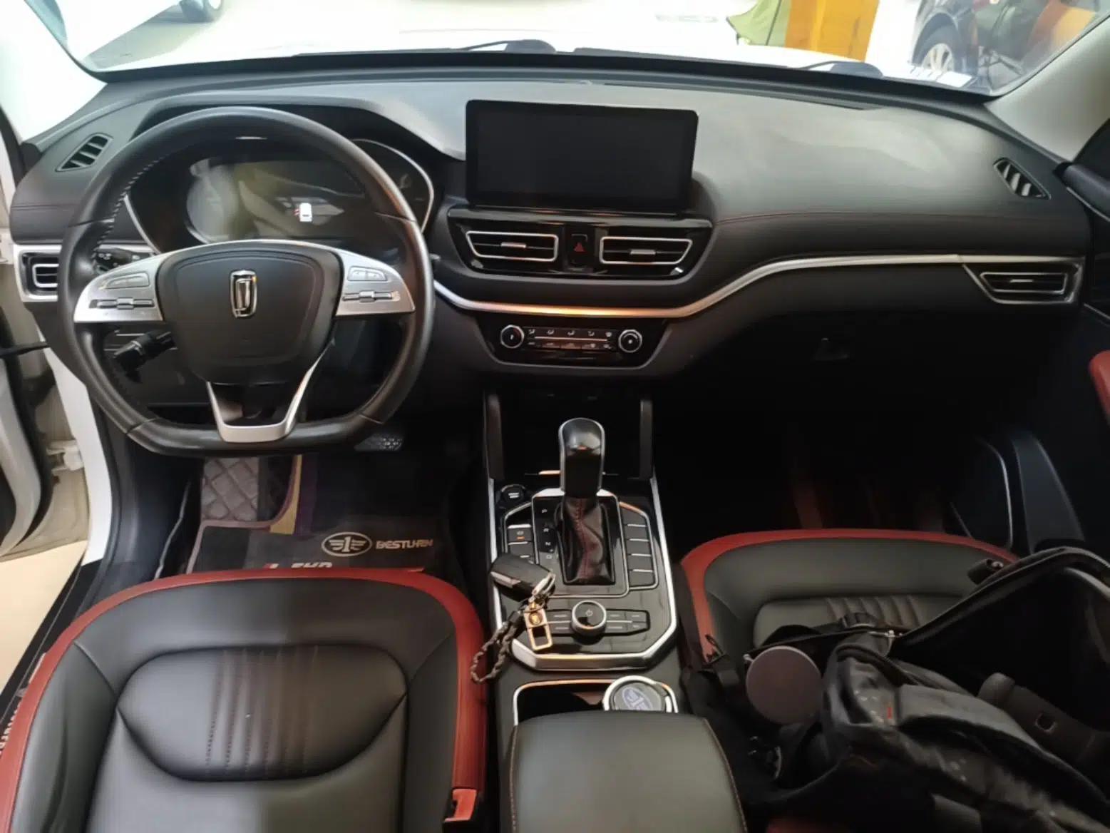 Bestune T33 2019 1.6L Automatic Luxury Edition China VI — миниатюра 12