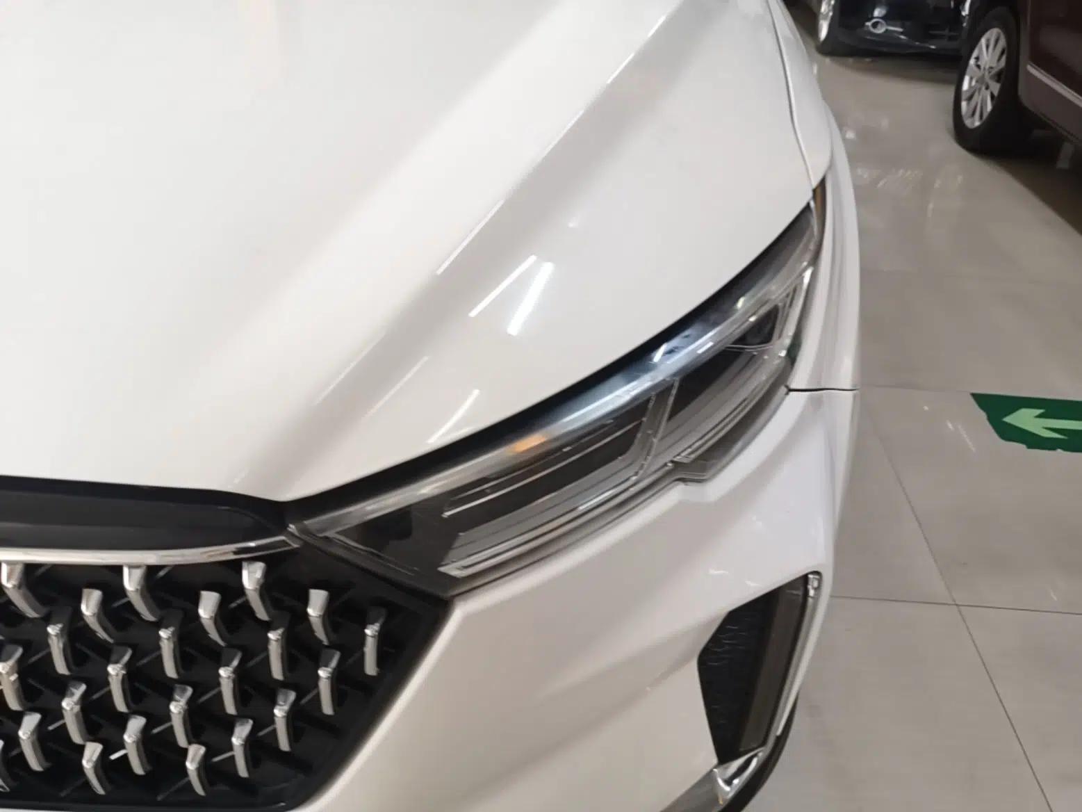 Bestune T33 2019 1.6L Automatic Luxury Edition China VI — миниатюра 8