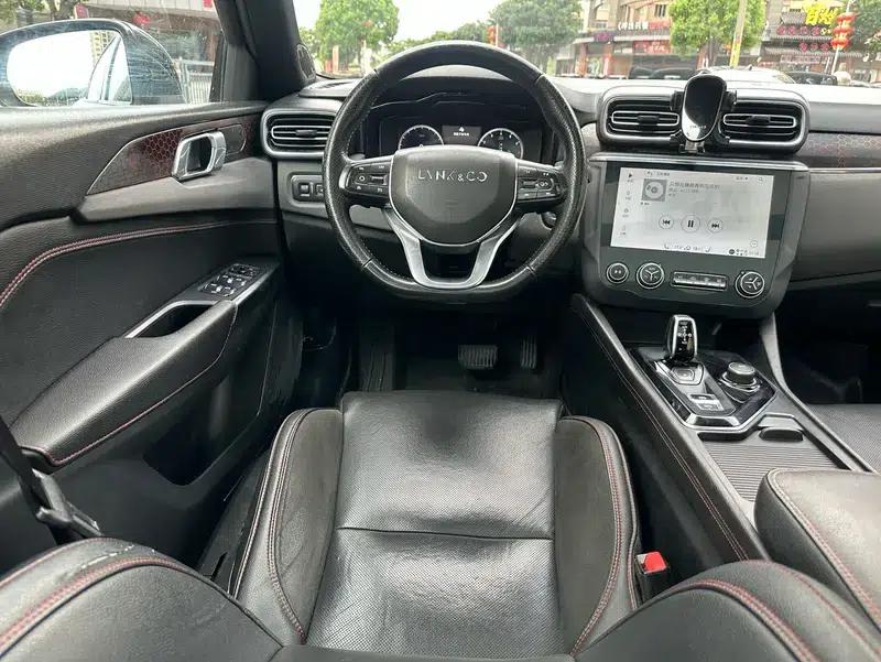 Lynk & Co 03 2019 Facelift 2.0TD Automatic Sport Edition — миниатюра 12