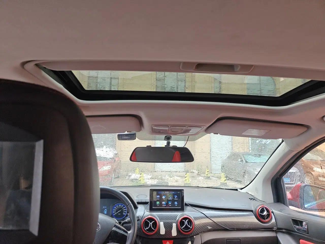 BAIC Senova X25 2015 1.5L Manual Elite Edition — миниатюра 18