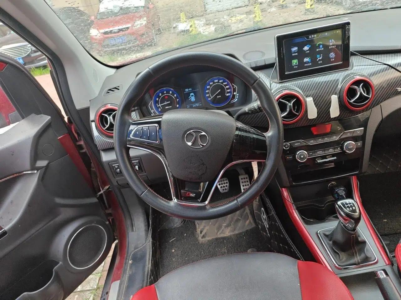 BAIC Senova X25 2015 1.5L Manual Elite Edition — миниатюра 10