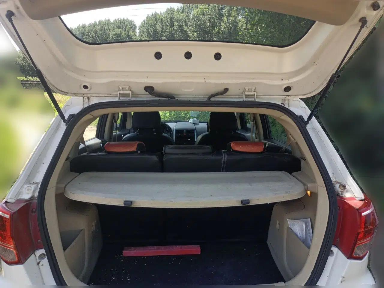 BAIC Senova D20 2015 Hatchback 1.5L Manual Lotte Edition — миниатюра 23