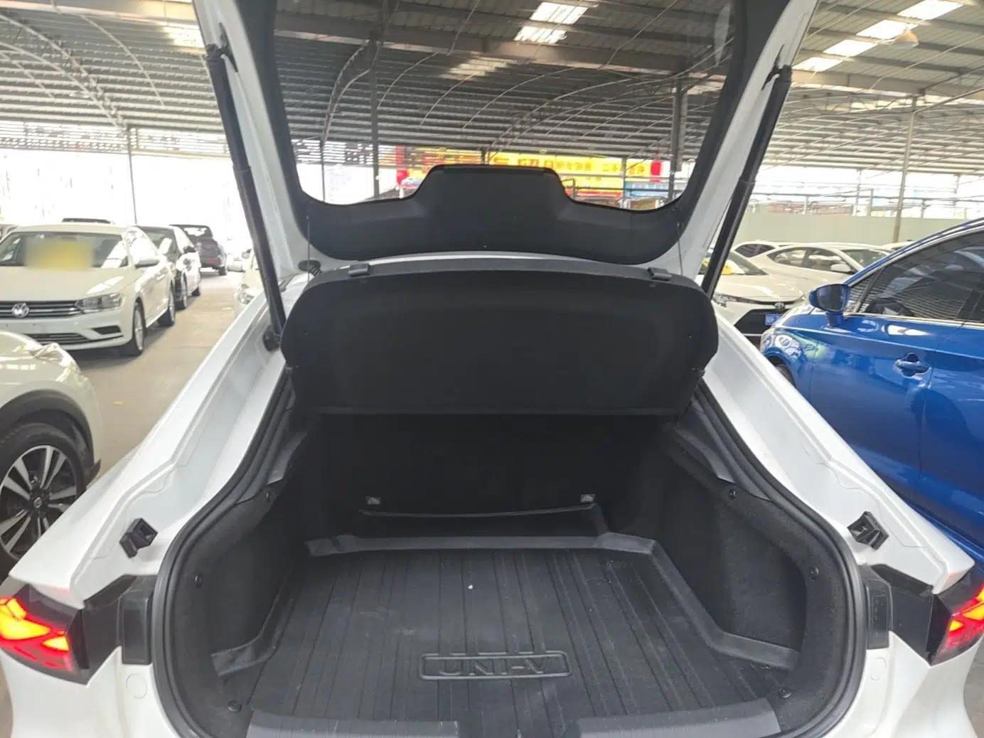 CHANGAN UNI-V 2024 1.5T High-Energy Version — миниатюра 27