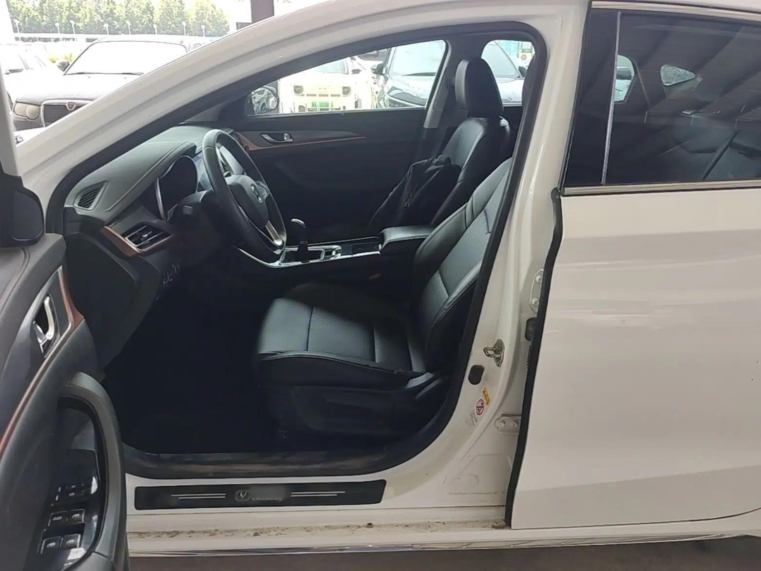 CHANGAN Eado 2018 1.6L GDI Manual Trendy Model China V Standard — миниатюра 17