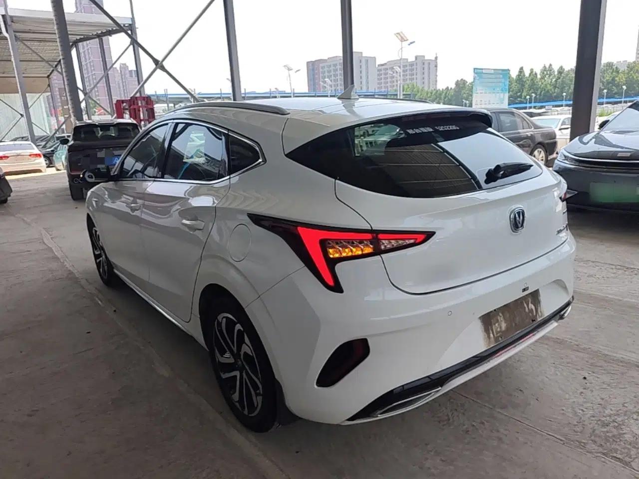 CHANGAN Eado 2018 1.6L GDI Manual Trendy Model China V Standard — миниатюра 4