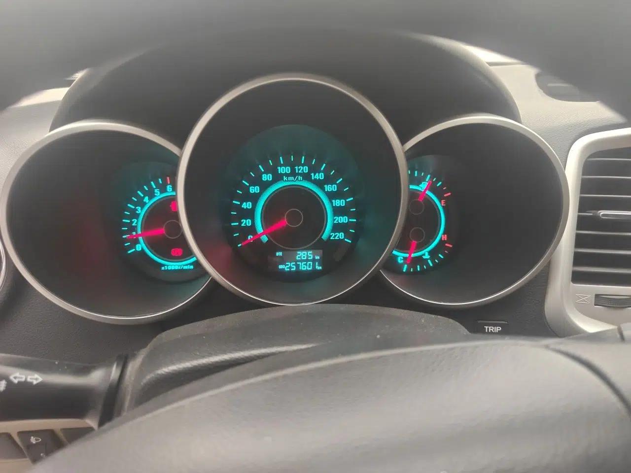 CHANGAN Eado 2013 1.6L Manual Elite Model China IV Standard — миниатюра 11