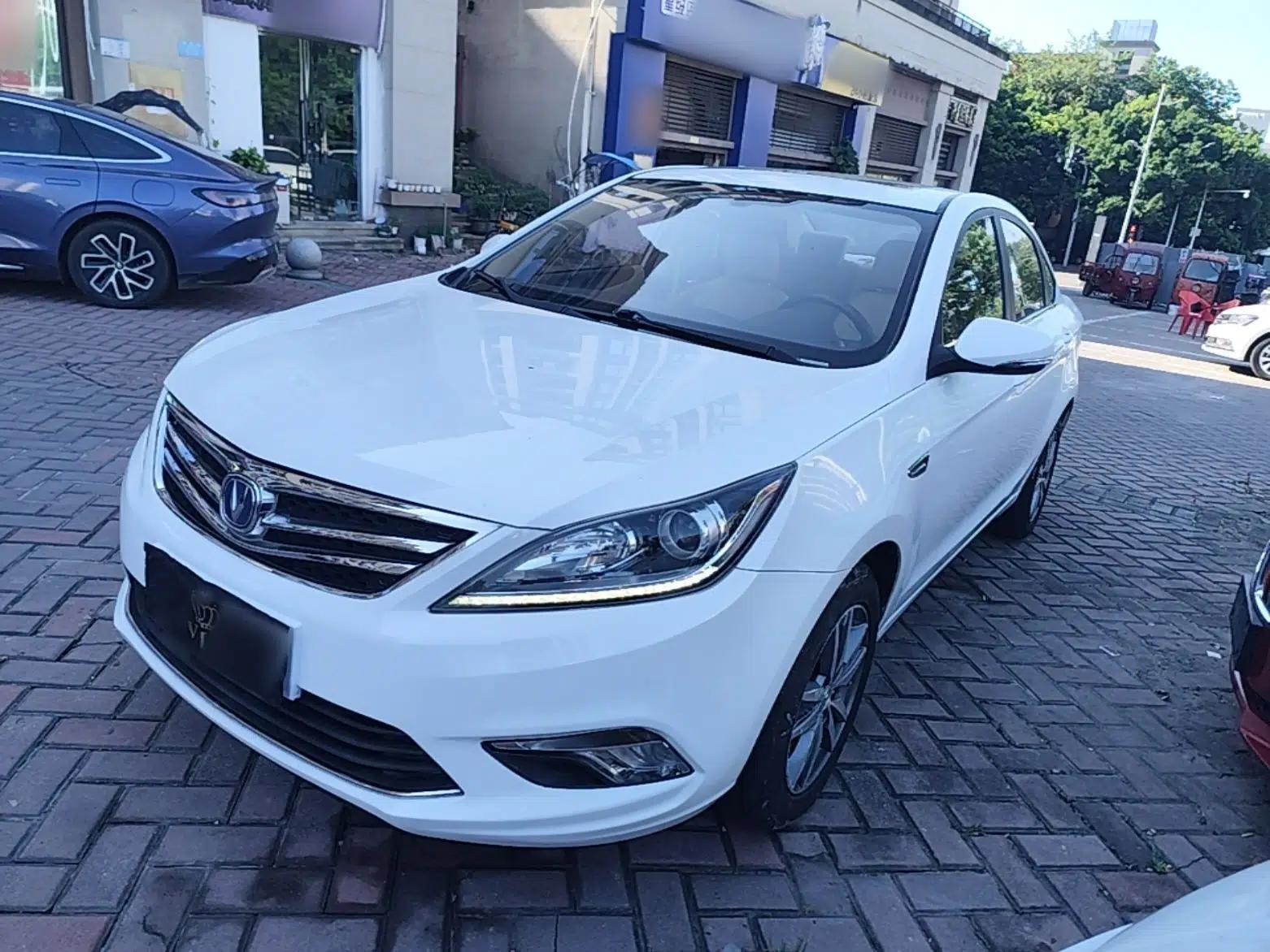 CHANGAN Eado 2016 1.6L Manual Fashion Edition — миниатюра 1