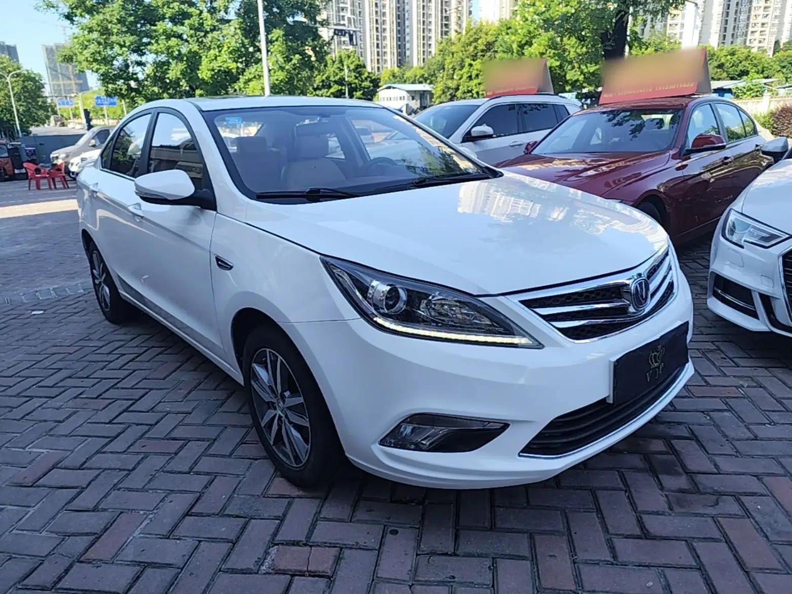 CHANGAN Eado 2016 1.6L Manual Fashion Edition — миниатюра 3