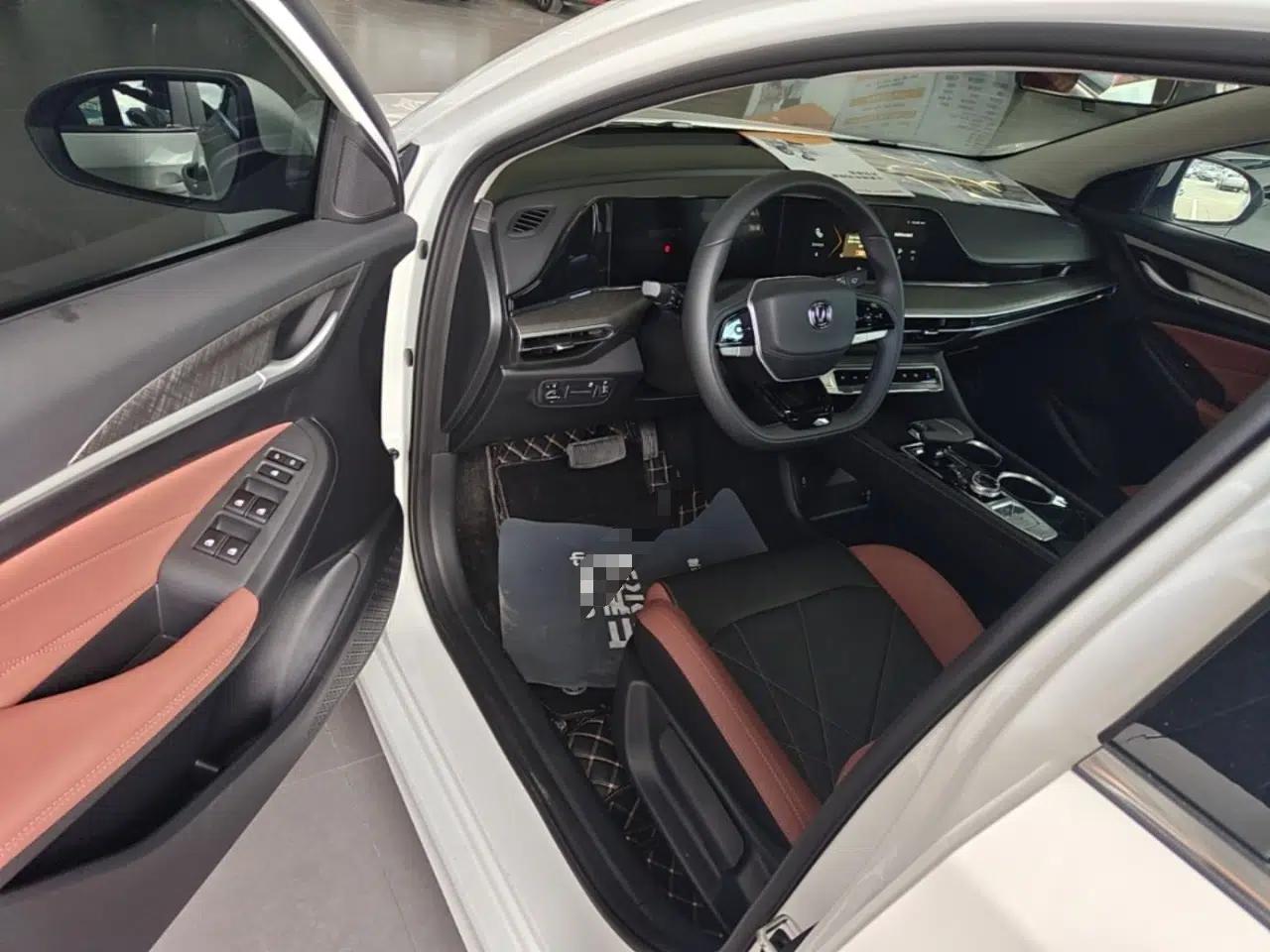 CHANGAN Eado 2024 PLUS Blue Whale NE 1.4T GDI DCT High-Energy Edition — миниатюра 18