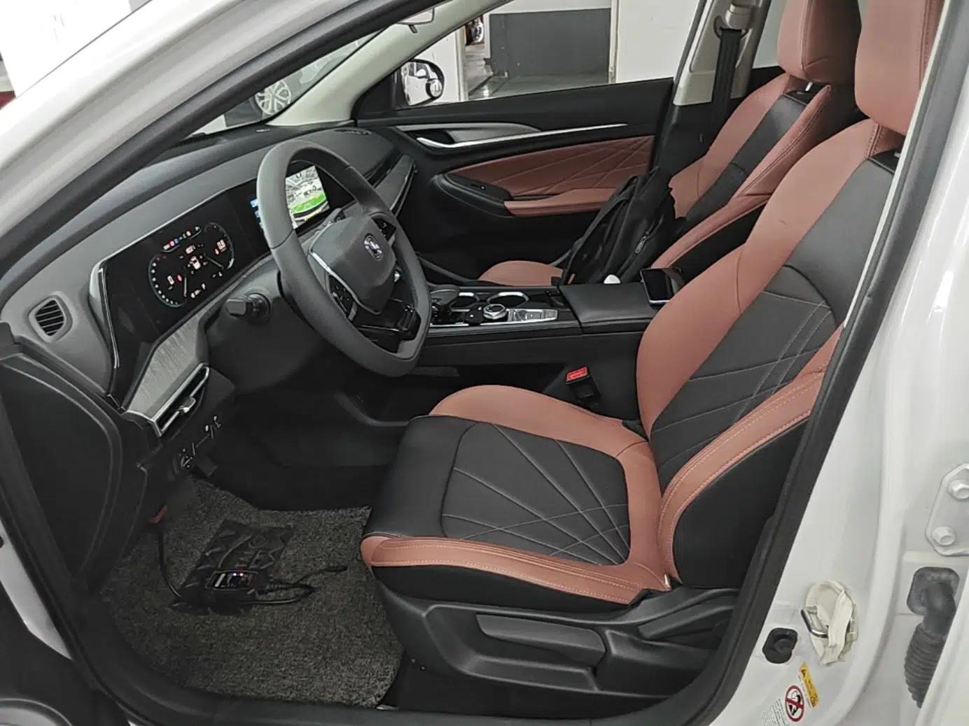 CHANGAN Eado 2022 PLUS Blue Whale NE 1.4T GDI DCT Prestige Edition — миниатюра 17