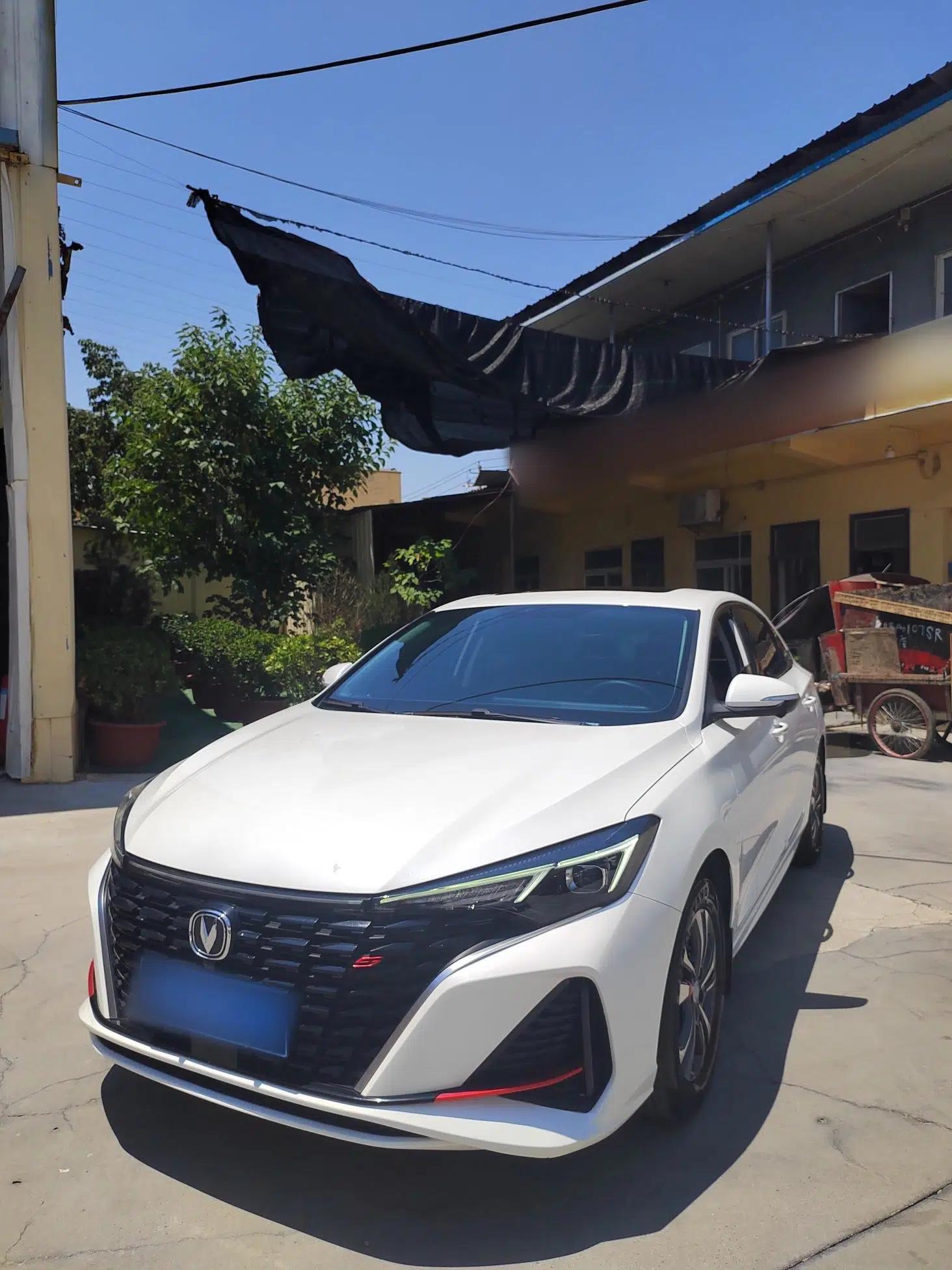 CHANGAN Eado 2022 PLUS Blue Whale NE 1.4T GDI DCT Prestige Edition — миниатюра 1