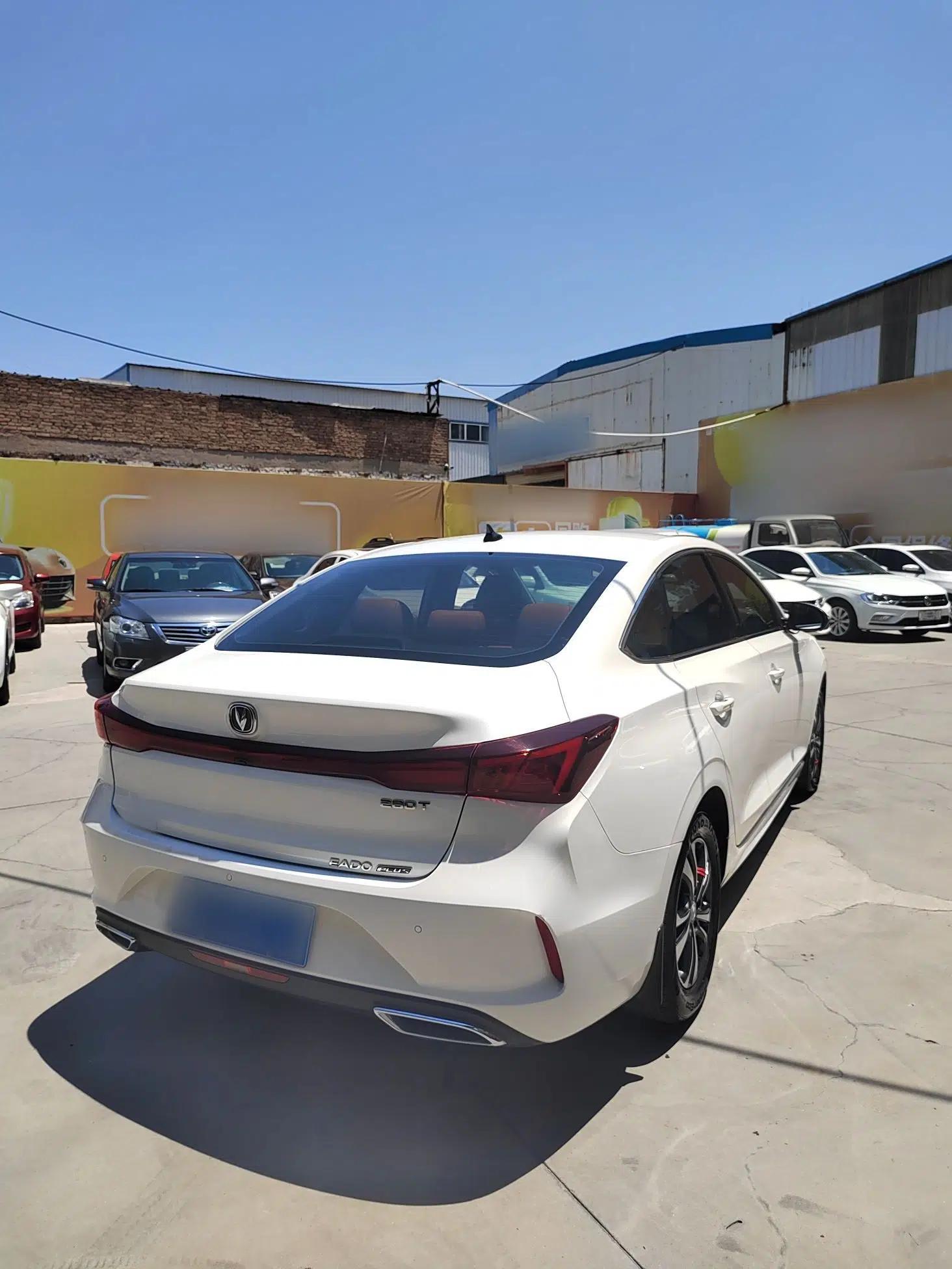 CHANGAN Eado 2022 PLUS Blue Whale NE 1.4T GDI DCT Prestige Edition — миниатюра 5