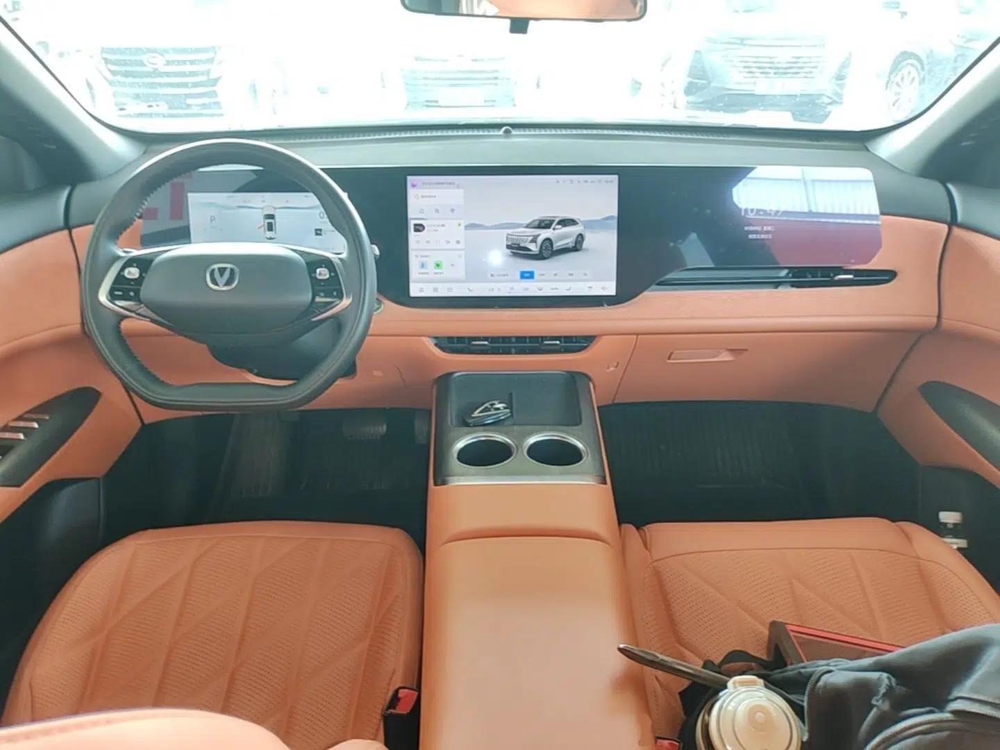 CHANGAN CS75 PLUS 2025 4th Generation 1.5T New Blue Whale Smart Luxury Edition — миниатюра 12