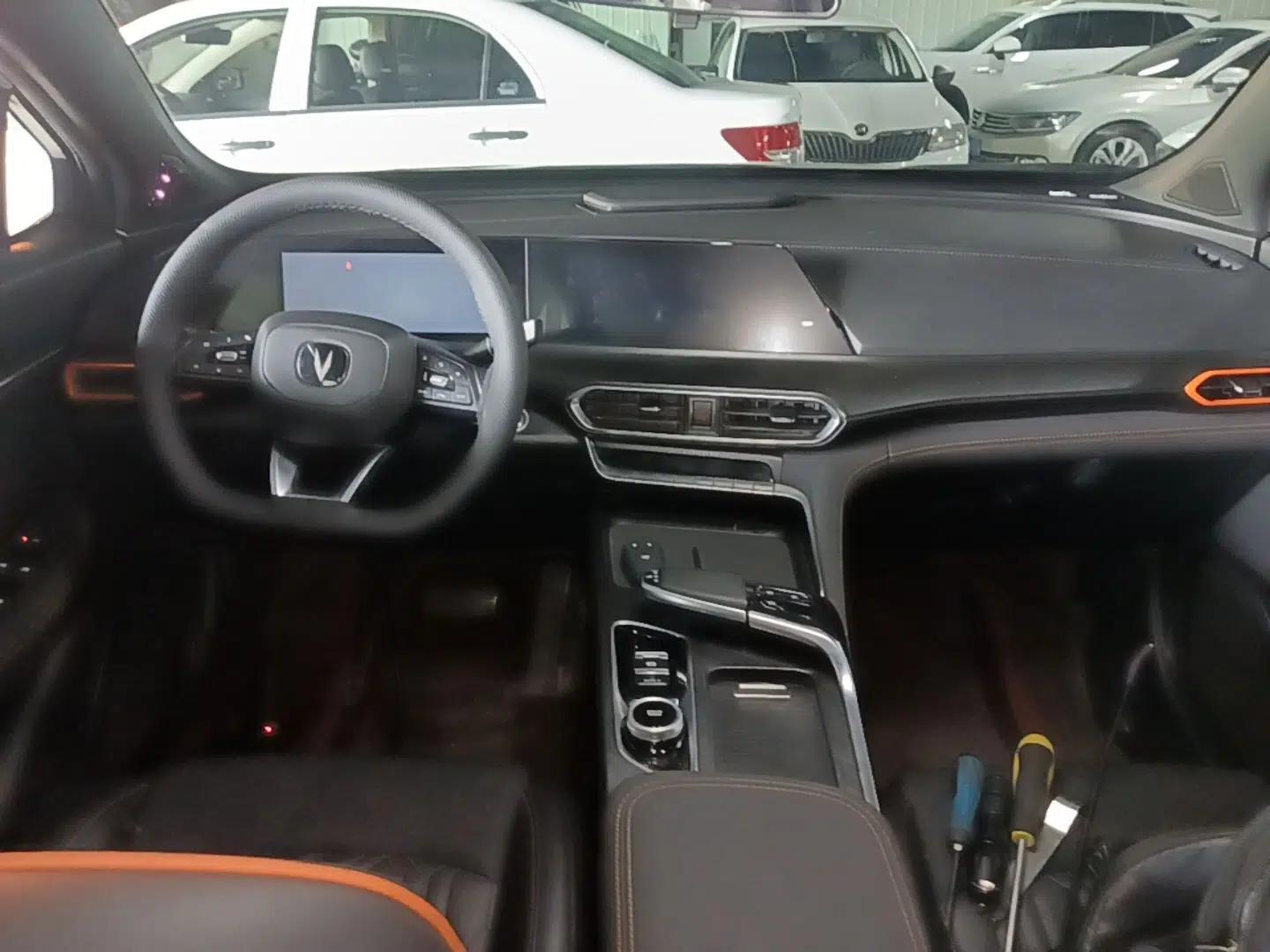CHANGAN UNI-T 2022 1.5T Prestige Version — миниатюра 17